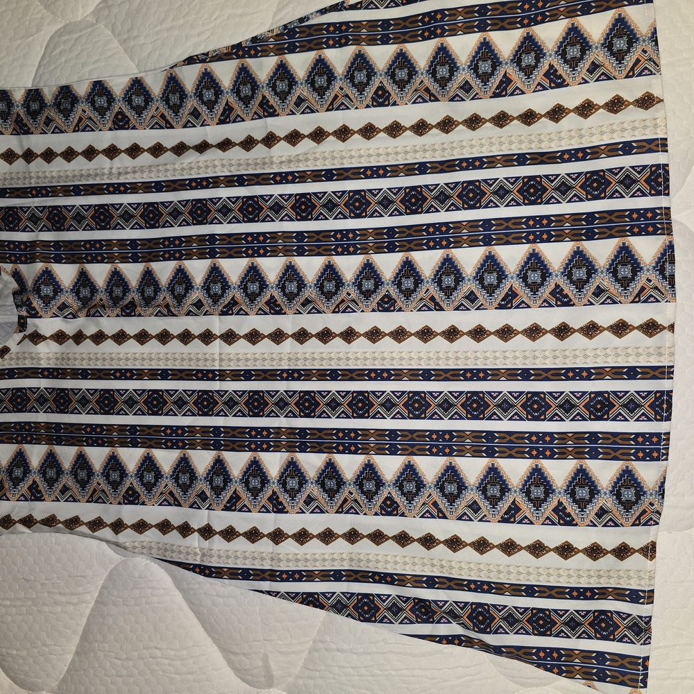 Geometric Patterned Dress - Picture 3 of 4